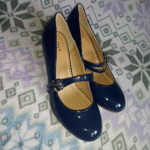 Navy blue heels